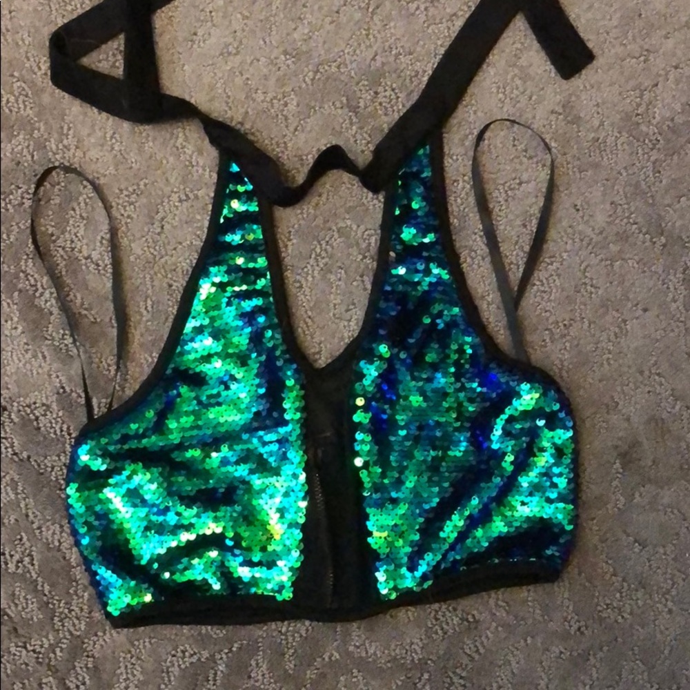 Iheartraves top!
